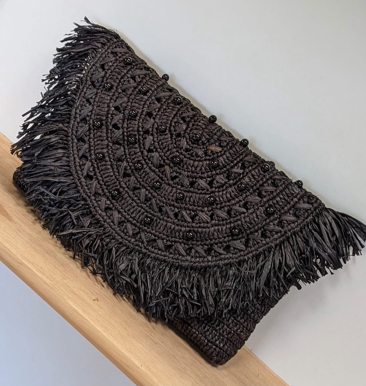 Pochette Sariaka™ Noire en Raphia